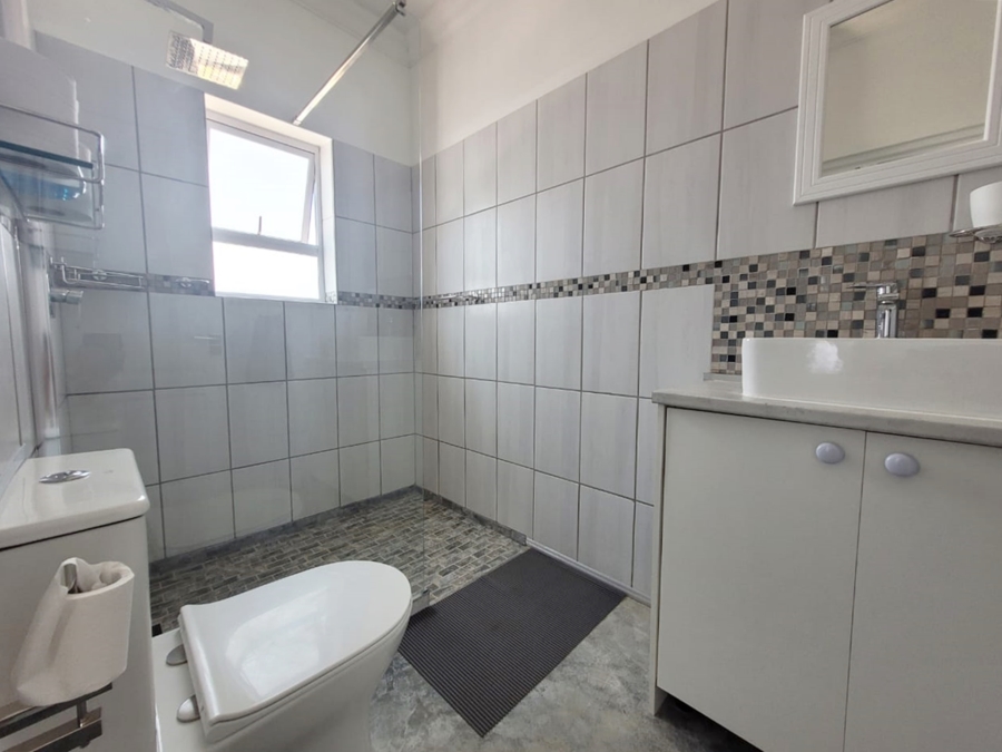 4 Bedroom Property for Sale in Oceanview Heights Western Cape